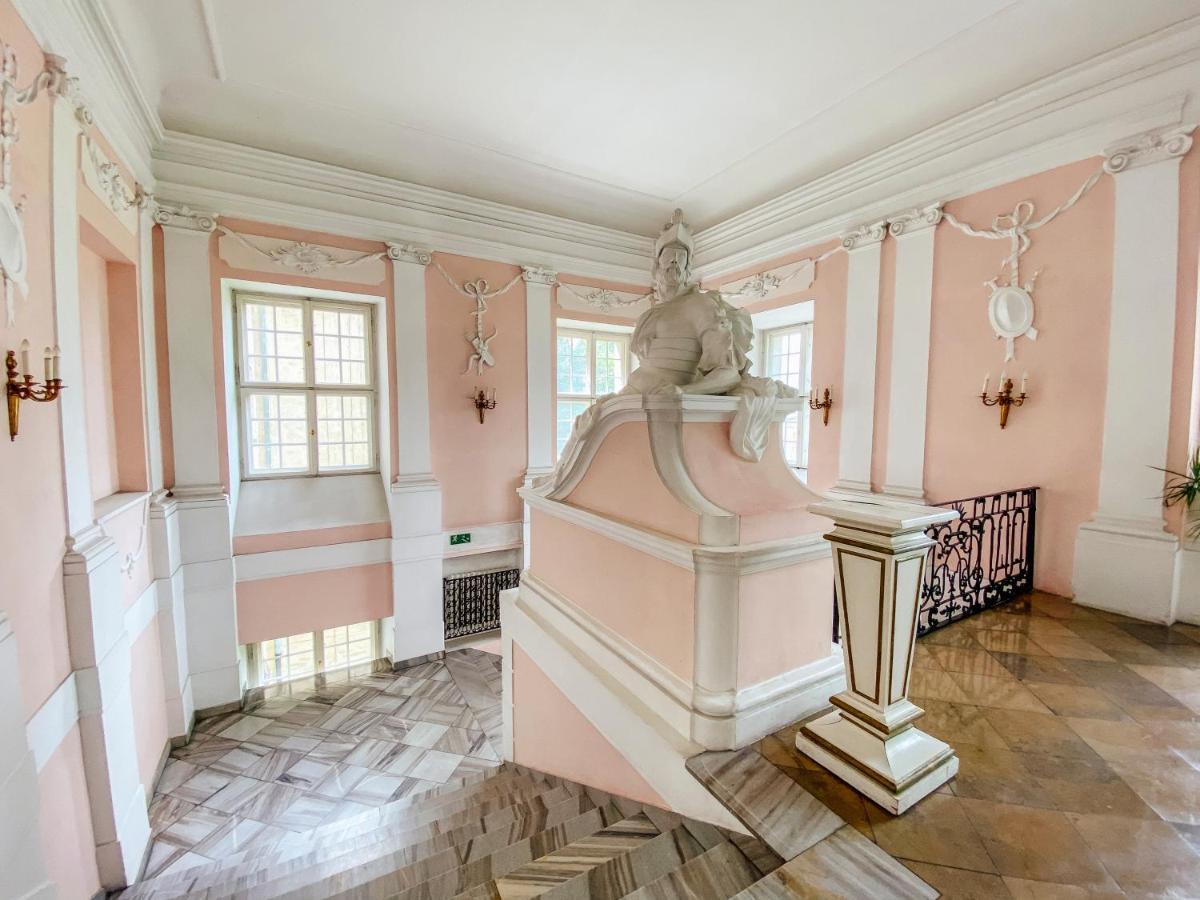 Hotel Zamek Krolewski W Rydzynie Rydzyna ภายนอก รูปภาพ