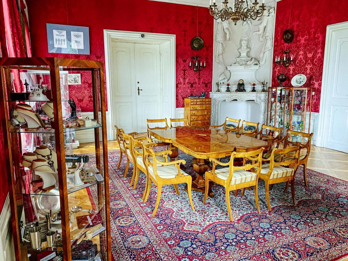 Hotel Zamek Krolewski W Rydzynie Rydzyna ภายนอก รูปภาพ