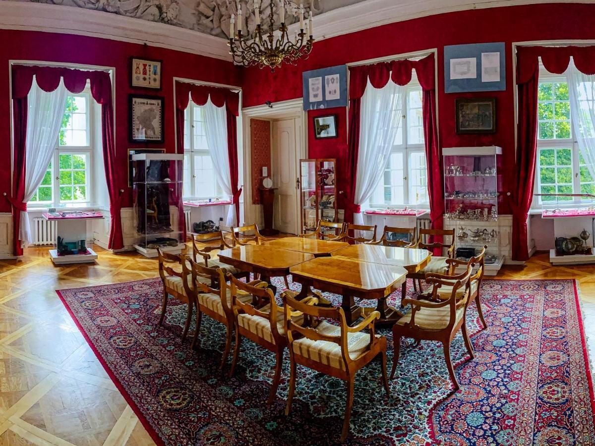 Hotel Zamek Krolewski W Rydzynie Rydzyna ภายนอก รูปภาพ