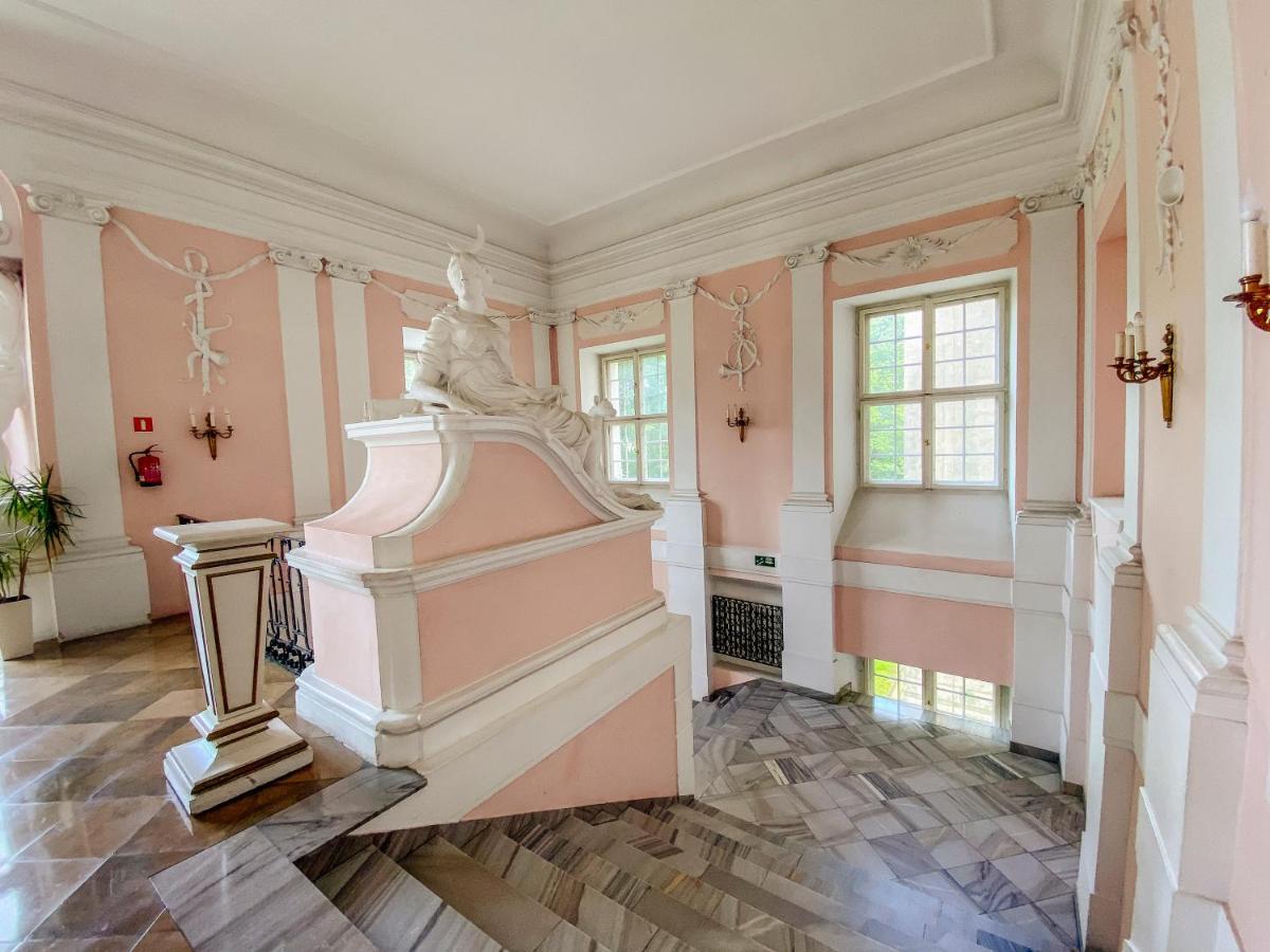 Hotel Zamek Krolewski W Rydzynie Rydzyna ภายนอก รูปภาพ