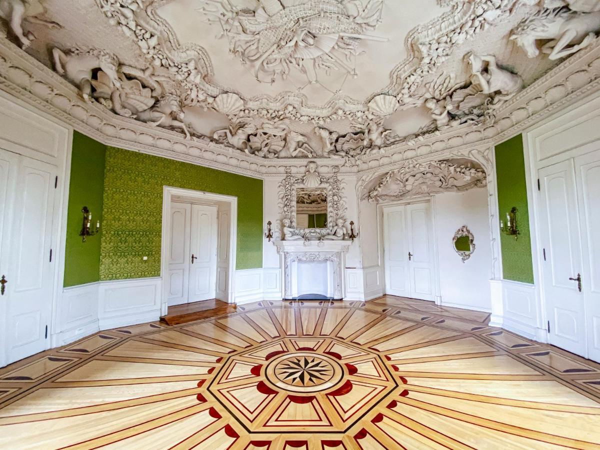 Hotel Zamek Krolewski W Rydzynie Rydzyna ภายนอก รูปภาพ