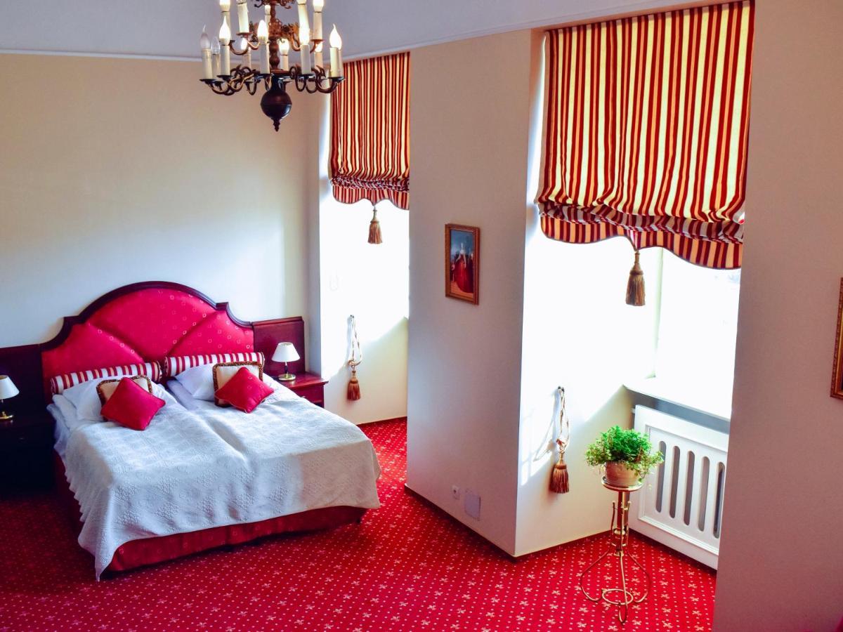 Hotel Zamek Krolewski W Rydzynie Rydzyna ภายนอก รูปภาพ