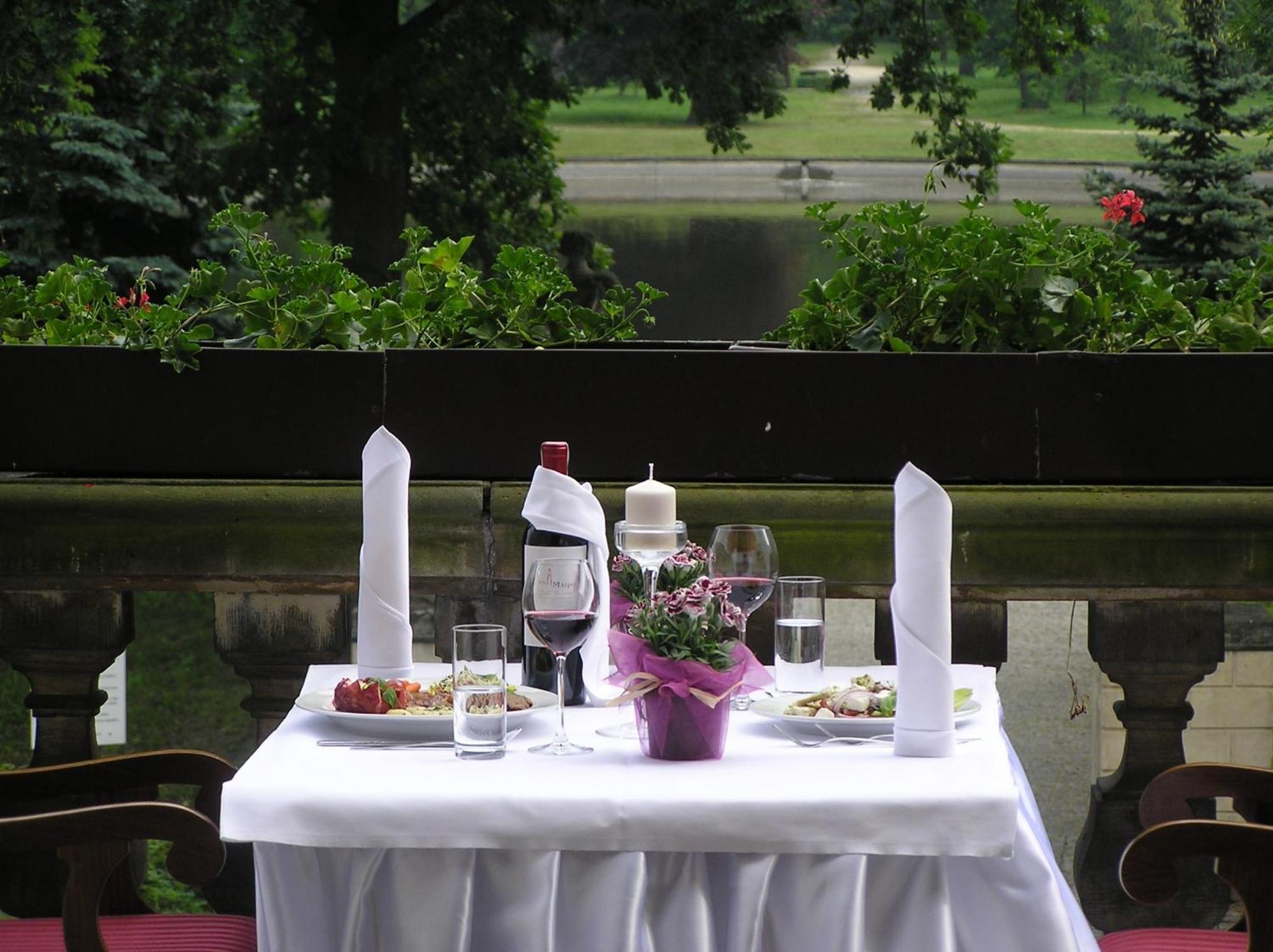 Hotel Zamek Krolewski W Rydzynie Rydzyna ภายนอก รูปภาพ